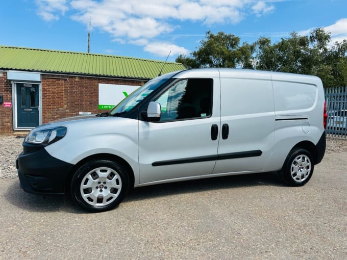 2025 Fiat Doblo