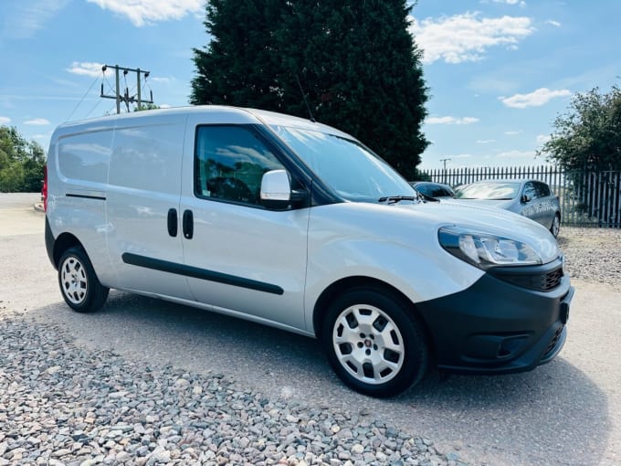 2025 Fiat Doblo