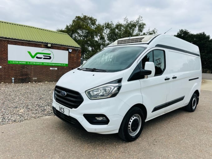 2025 Ford Transit Custom