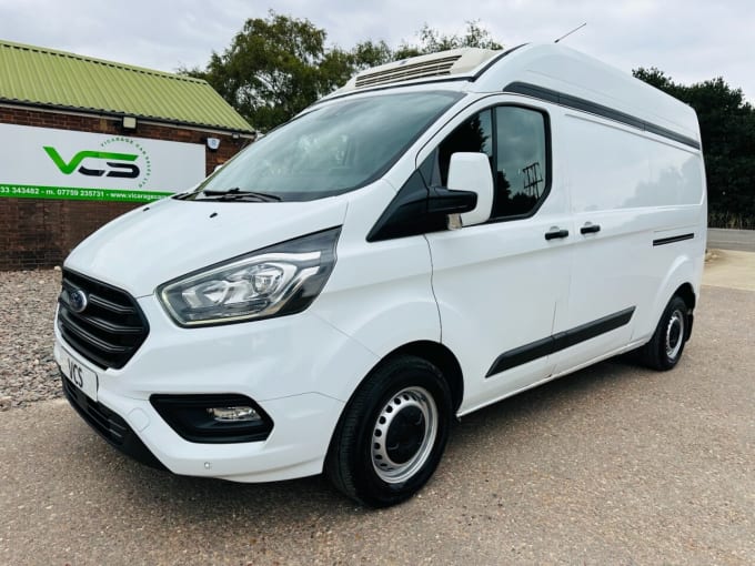 2025 Ford Transit Custom