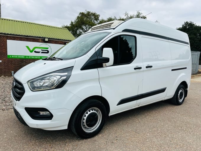 2025 Ford Transit Custom