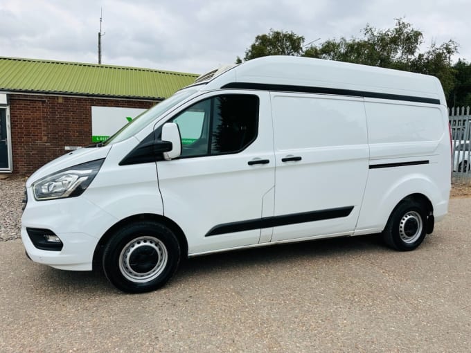 2025 Ford Transit Custom