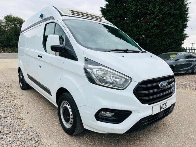 2025 Ford Transit Custom