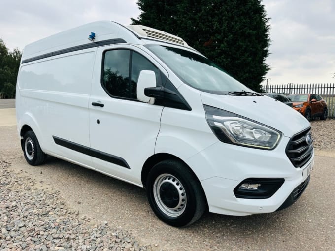 2025 Ford Transit Custom
