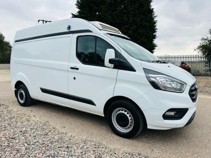 2025 Ford Transit Custom