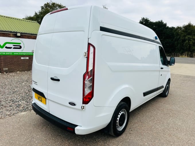 2025 Ford Transit Custom
