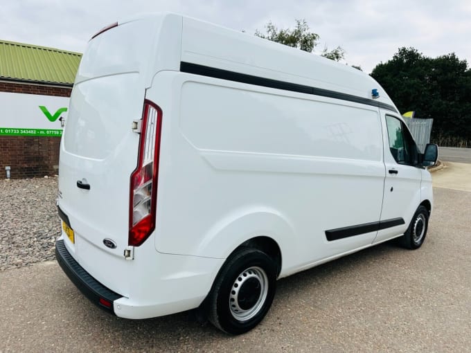 2025 Ford Transit Custom