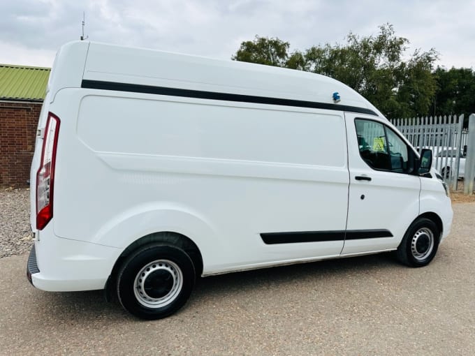2025 Ford Transit Custom