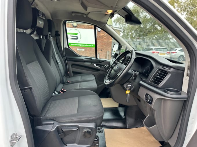 2025 Ford Transit Custom