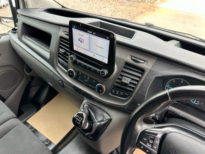 2025 Ford Transit Custom