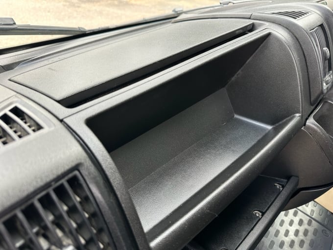 2025 Peugeot Boxer
