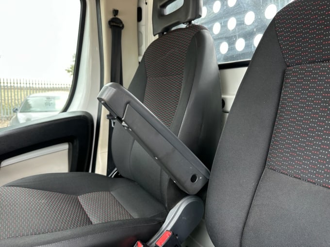2025 Peugeot Boxer