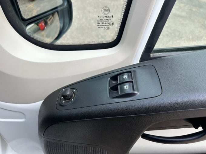 2025 Peugeot Boxer