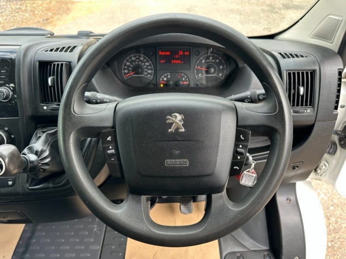 2025 Peugeot Boxer