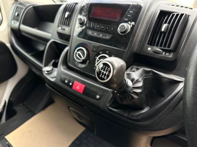 2025 Peugeot Boxer