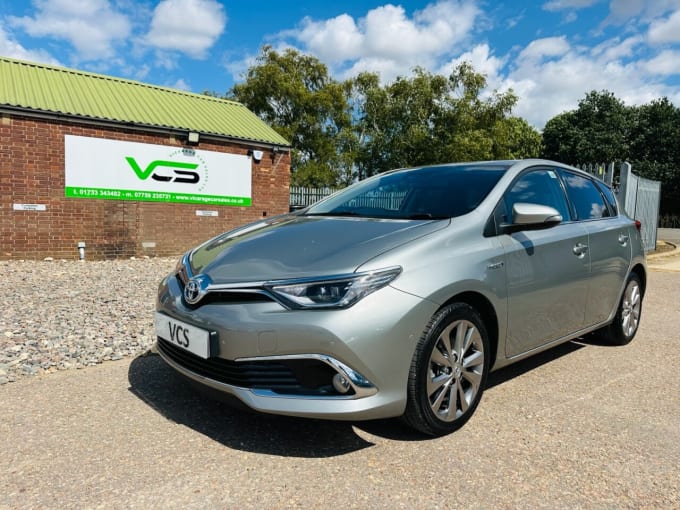 2025 Toyota Auris