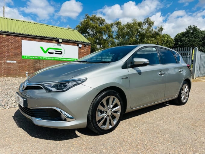 2025 Toyota Auris