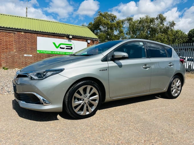 2025 Toyota Auris