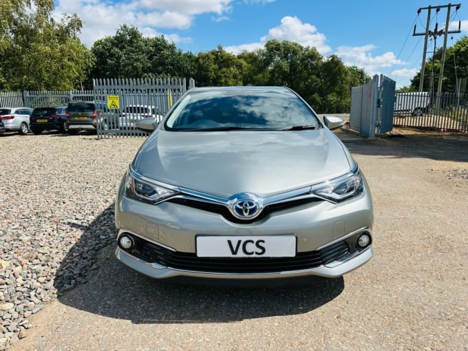 2025 Toyota Auris