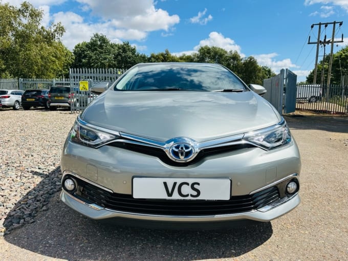 2025 Toyota Auris
