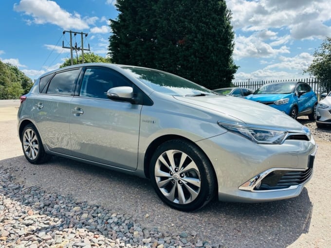 2025 Toyota Auris