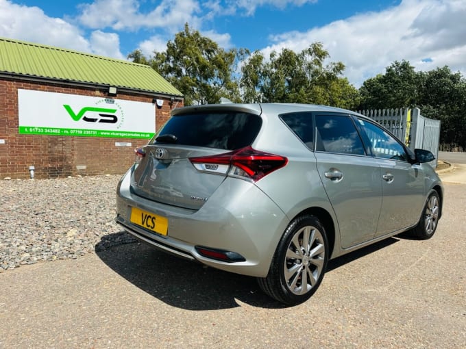 2025 Toyota Auris