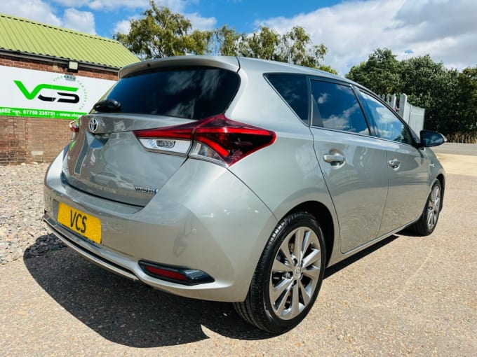 2025 Toyota Auris