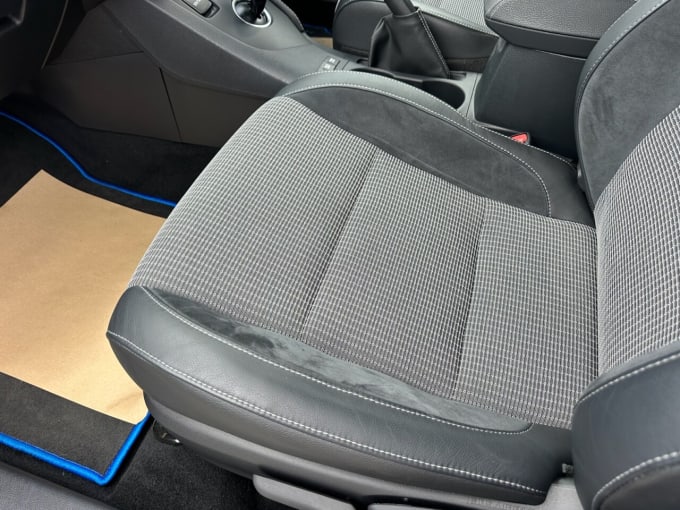 2025 Toyota Auris