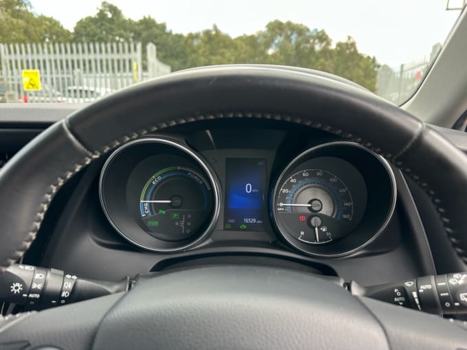 2025 Toyota Auris