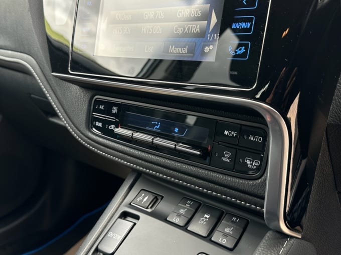 2025 Toyota Auris
