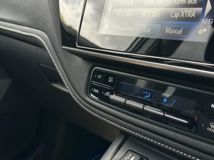 2025 Toyota Auris