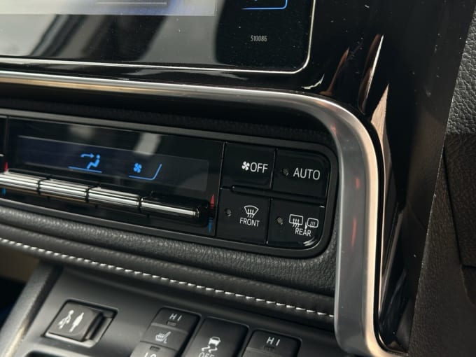 2025 Toyota Auris