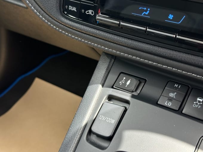 2025 Toyota Auris