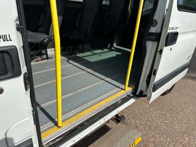 2025 Renault Master