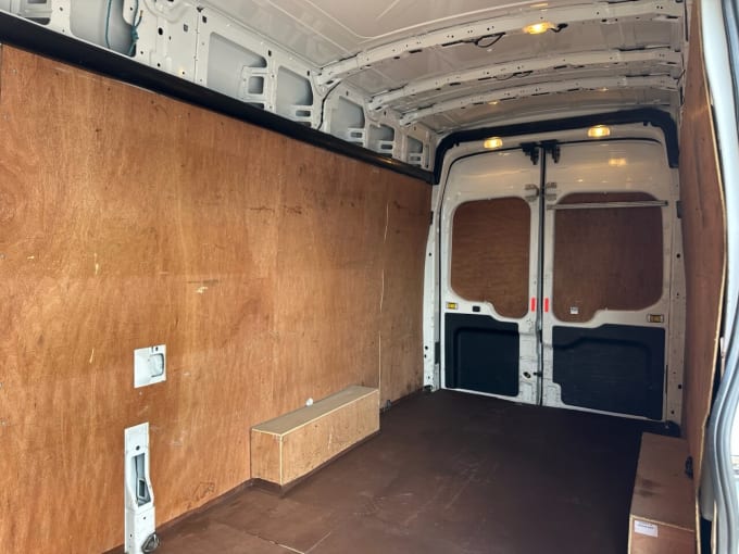 2025 Ford Transit