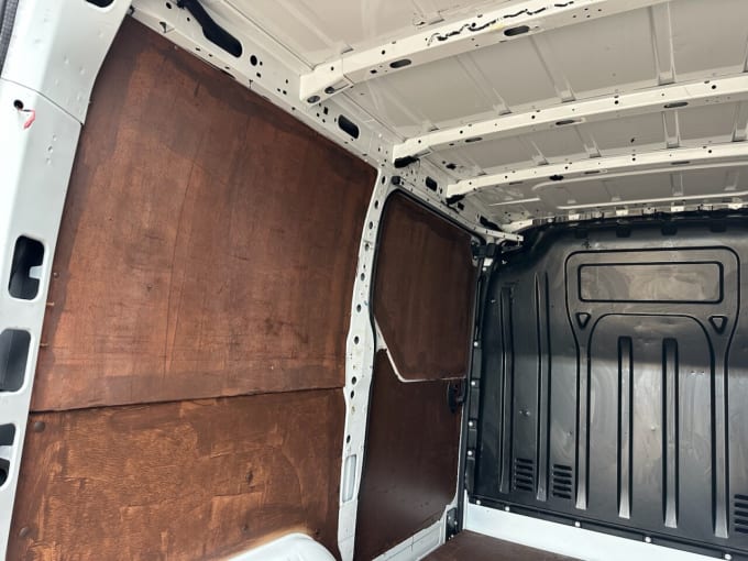 2021 Vauxhall Movano