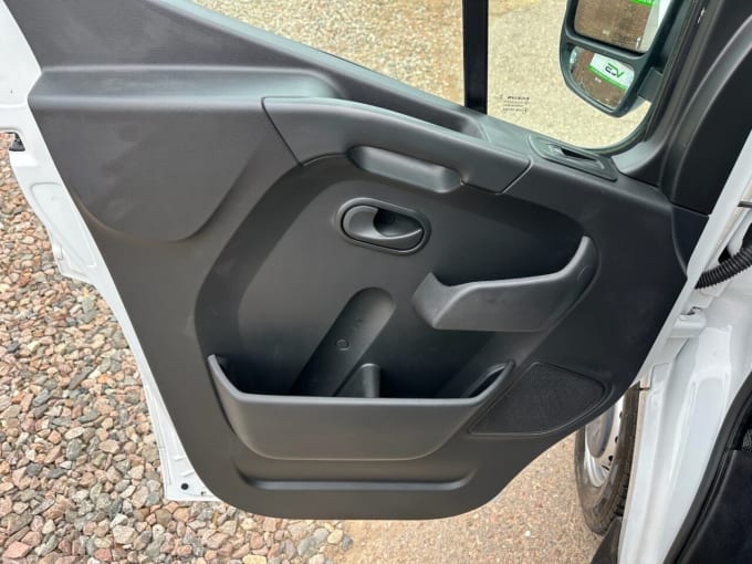 2021 Vauxhall Movano