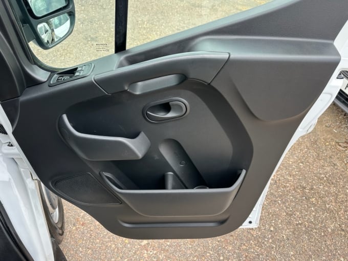 2021 Vauxhall Movano