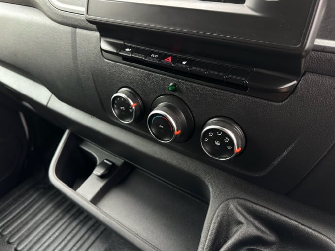 2021 Vauxhall Movano