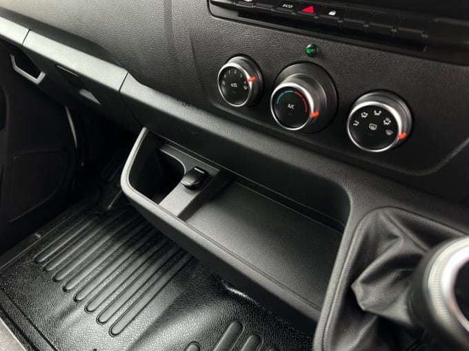 2021 Vauxhall Movano