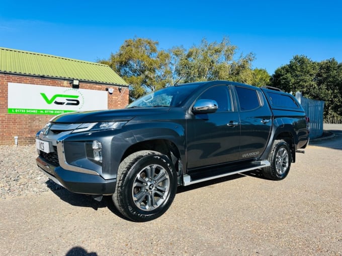 2020 Mitsubishi L200