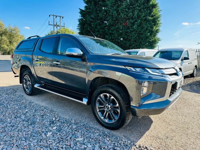 2020 Mitsubishi L200