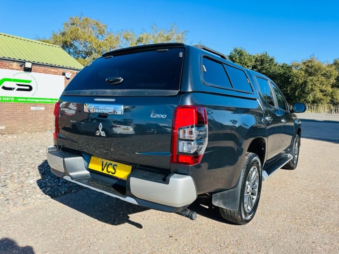 2020 Mitsubishi L200