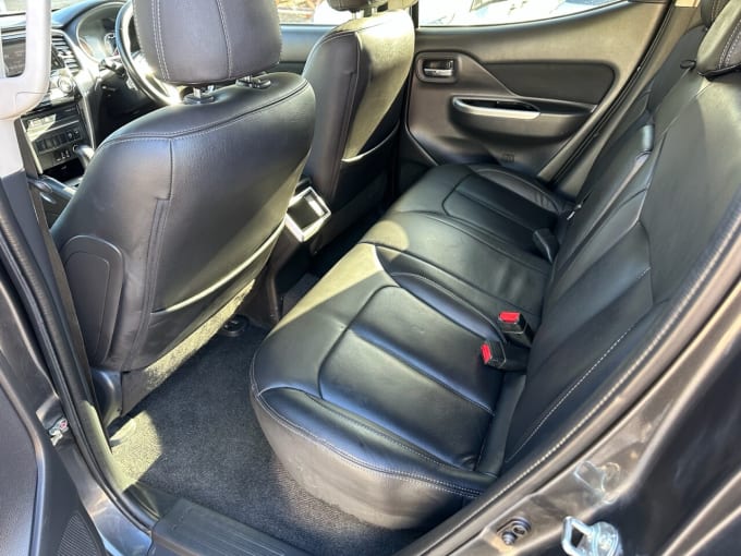 2020 Mitsubishi L200