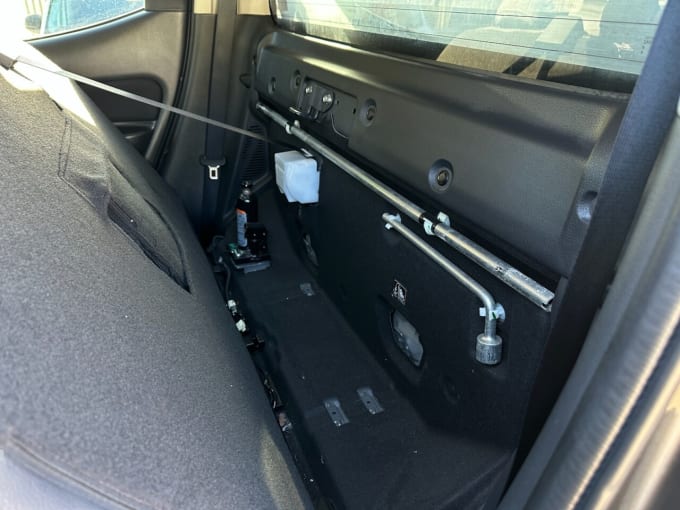 2020 Mitsubishi L200