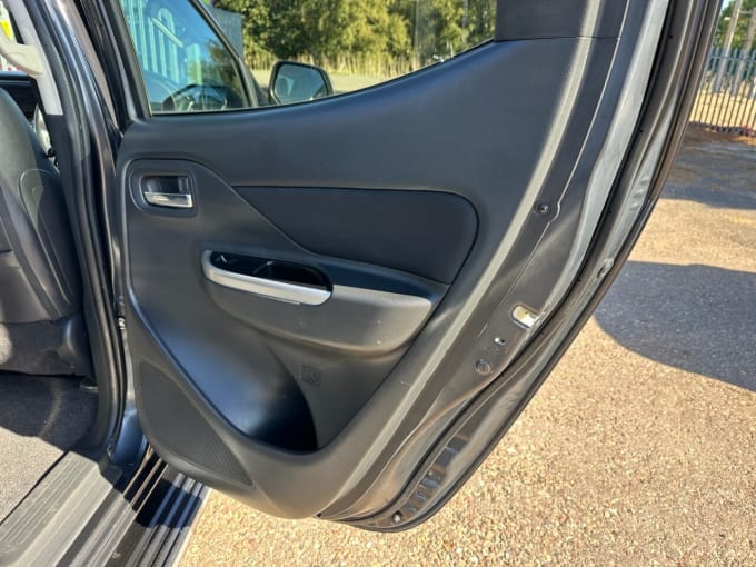 2020 Mitsubishi L200