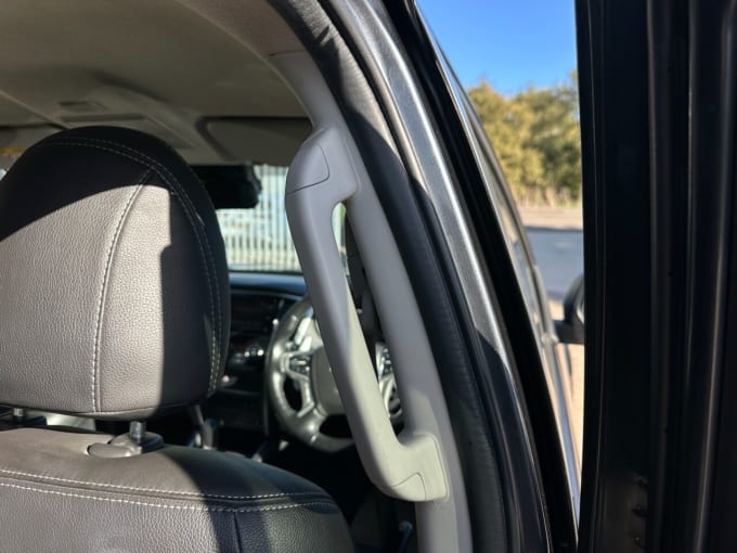 2020 Mitsubishi L200