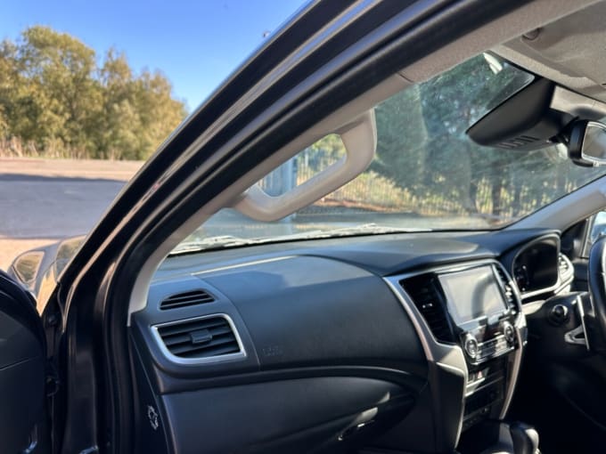 2020 Mitsubishi L200