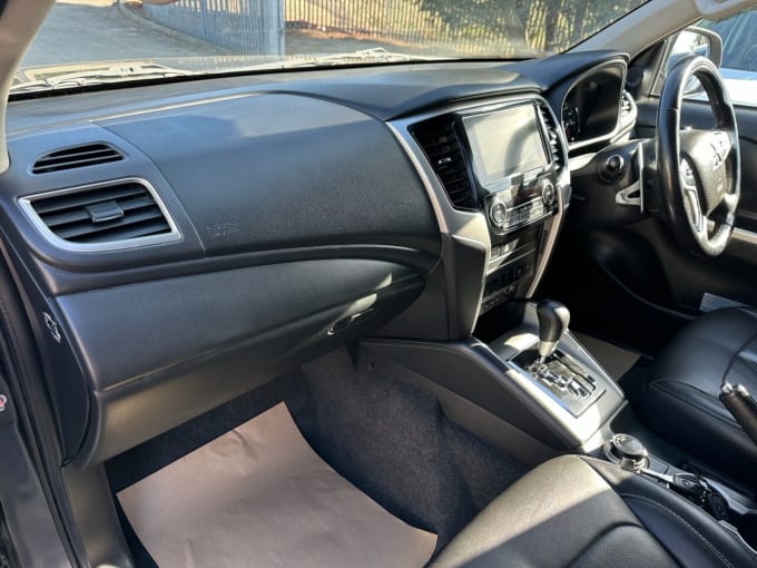 2020 Mitsubishi L200