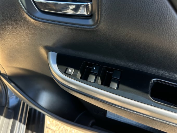 2020 Mitsubishi L200